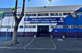 Bebê engasgada é salva por PMs em Cabo Frio