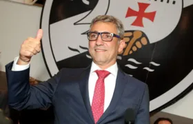 Ex-presidente do Vasco critica gestão e clube rebate