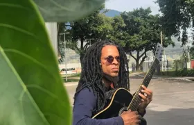 Cantor de São Gonçalo lança música em parceria com ex-The Voice