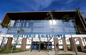 Centrão pede que Ministério do Esporte regulamente apostas esportivas e jogos eletrônicos