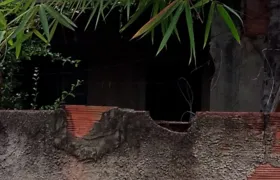 Criminosos furtam janelas e porta de casas no Boaçu, SG