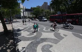 Curso de Nutrição da Universo organiza caminhada na Praia de Icaraí, Niterói