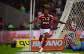Flamengo aposta em idolatria para renovar com Bruno Henrique