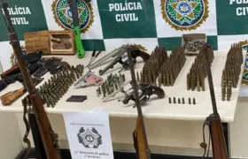 Funcionário da Comlurb é preso com oito armas dentro de casa no Rio