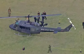 Helicópteros da polícia são atingidos por tiros durante operação