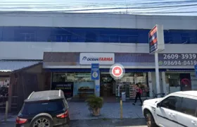 Homens armados atiram contra funcionários de farmácia em Niterói; vídeo