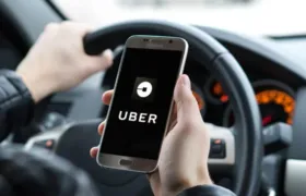 Justiça determina que Uber assine a carteira dos motoristas