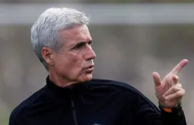 Luís Castro aceita proposta árabe e deixa o Botafogo