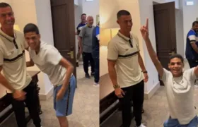 Luva de Pedreiro realiza o sonho de conhecer Cristiano Ronaldo