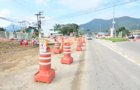 Maricá bloqueia retorno da RJ-106 para construção de viaduto