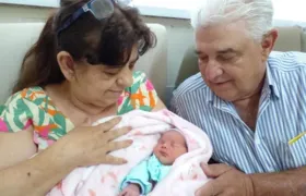 Mulher realiza sonho e é mãe pela segunda vez, aos 60 anos