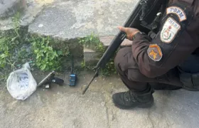 PM apreende suspeito com drogas e pistola na Comunidade da Alma