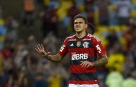 Preparador físico do Flamengo agride Pedro com soco no rosto