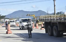 Trânsito na RJ-106, em Maricá, será desviado para obras