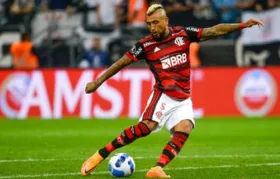 Vidal deixa o Flamengo e assina com o Athletico