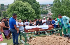 Corpo de mototaxista sequestrado é enterrado no Pacheco