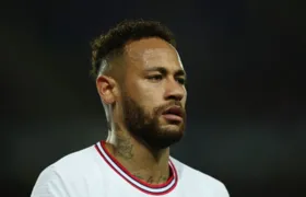 Neymar pretende continuar no PSG até o fim da carreira