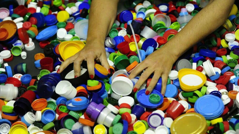 Alerj impulsa la recogida de tapones de plástico en el Día Mundial del Medio Ambiente