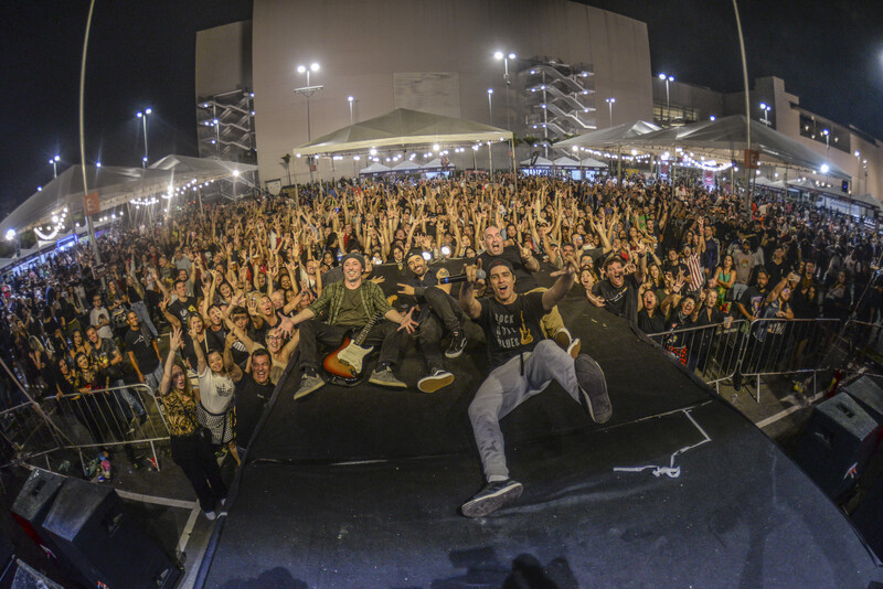 The rock, Niterói, Brasil, Gustavo Maia