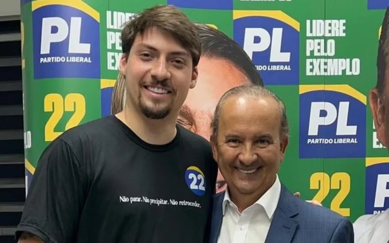 Filho de ex-presidente pretende concorrer pelo partido do pai, o PL