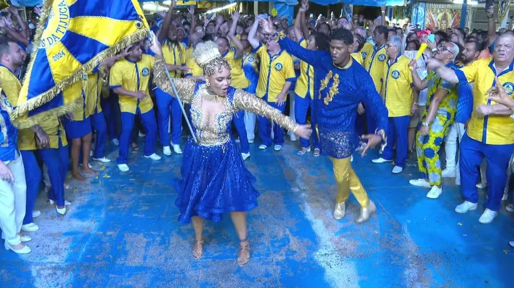 O samba “Logun-Edé: Santo Menino que velho respeita”, relata a história do orixá filho de Oxóssi e Oxum