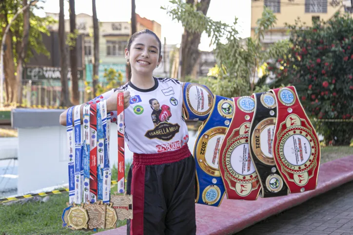 Cinco cinturões e sete medalhes em três anos de prática