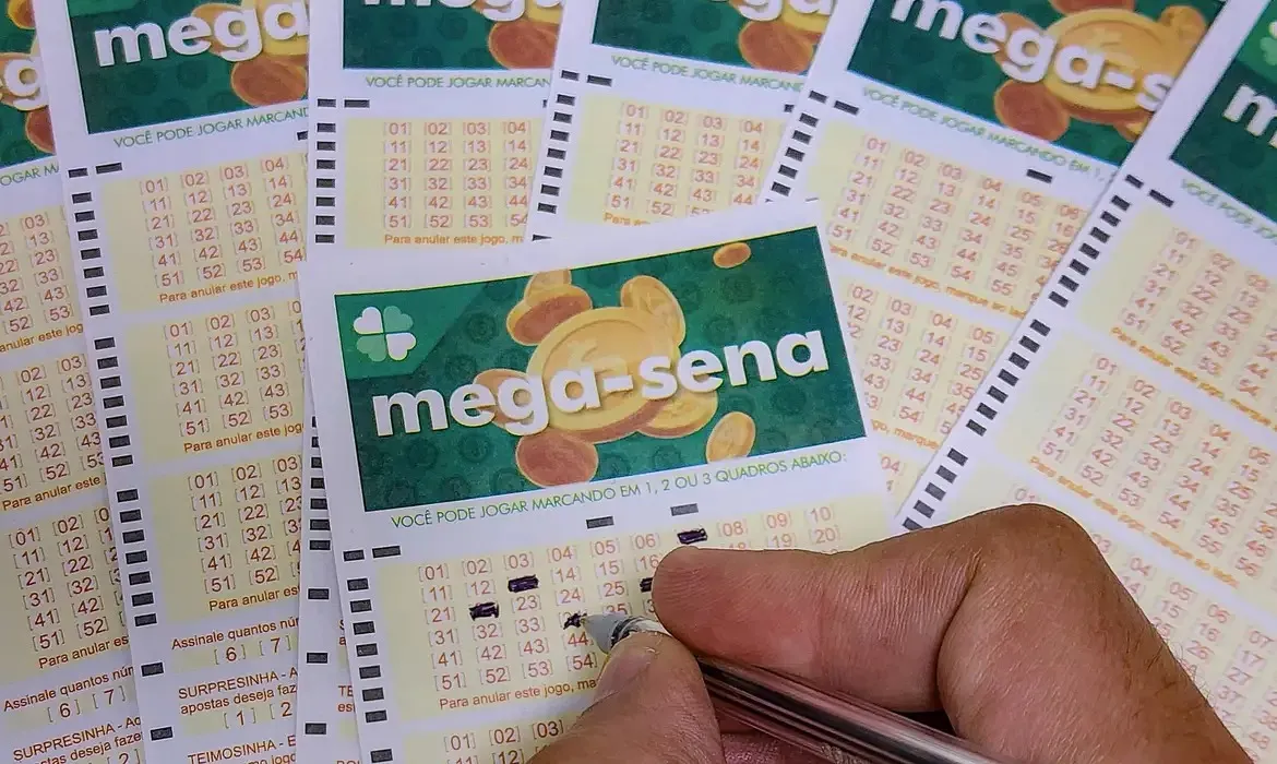 O próximo sorteio da Mega-Sena será na terça-feira (8)