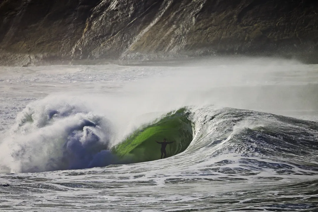 O Itacoatiara Big Wave 2024 tem apoio da Prefeitura de Niterói e SESC-RJ