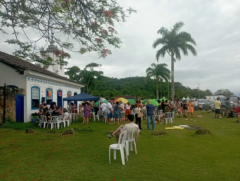 Casa Gueto abriga 25 editoras independentes e é uma das casas literárias mais badaladas do evento