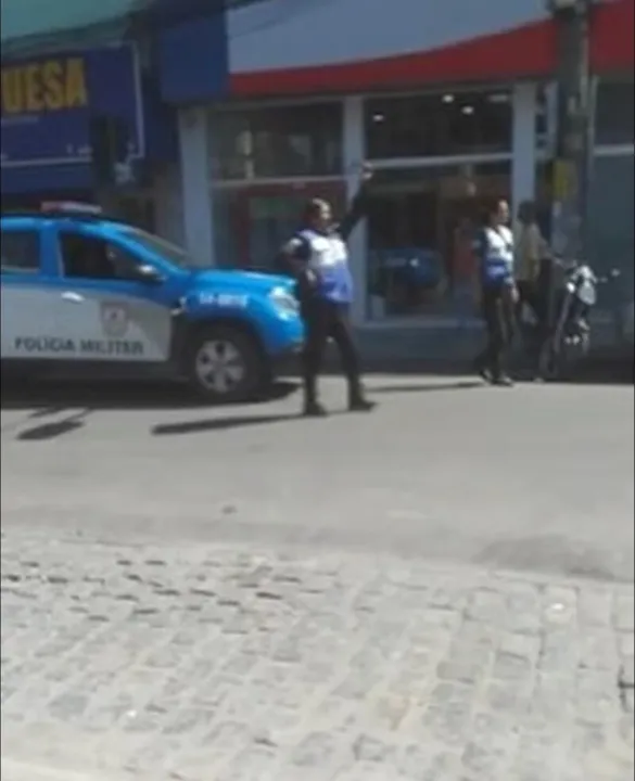 Banco é assaltado na Baixada Fluminense. Bandidos conseguiram fugir