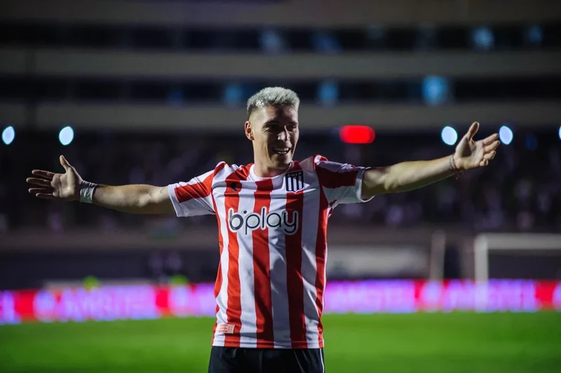 Benjamin Rollheiser comemora gol marcado sobre o Goiás na Sul-Americana