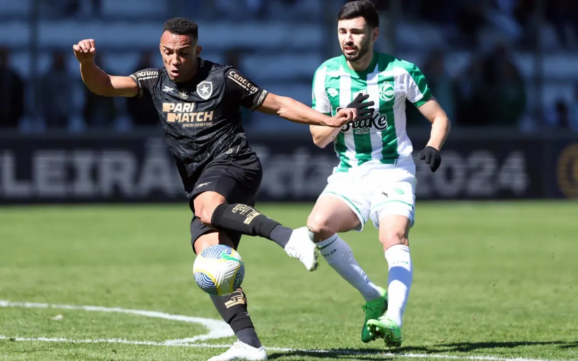 O Botafogo perdeu a disputa contra o Juventude por 3 a 2, na manhã deste domingo (11)