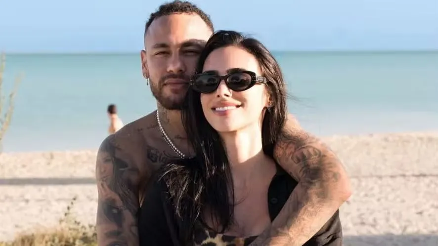 Neymar e Bruna Biancardi em clima de amor nas redes sociais