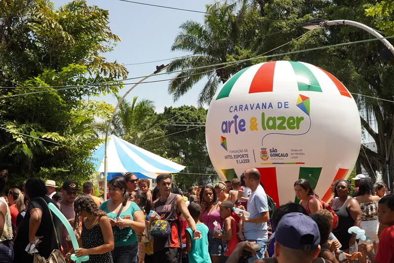 Para os pequenos foliões a cidade oferecerá atividades especiais com a Caravana de Arte e Lazer