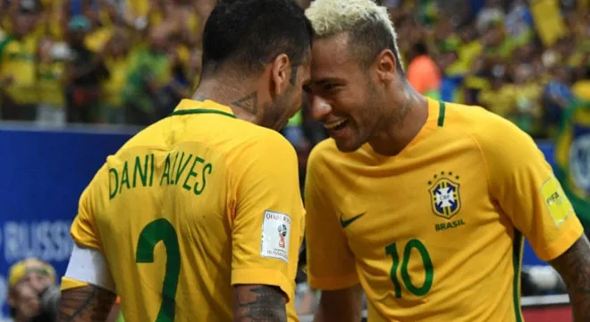 A família de Neymar ajudou a pagar a indenização de 150 mil euros