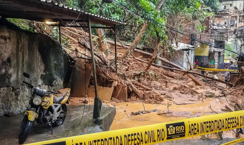 Bombeiros registaram 8 óbitos e 140 vítimas resgatadas com vida