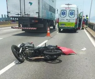 Vítima foi internada no Hospital Souza Aguiar, no Rio