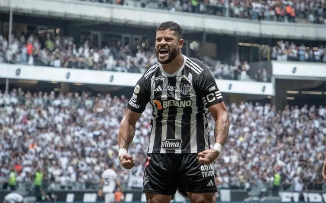 Os dois gols da partida foram marcados pelo atacante Hulk