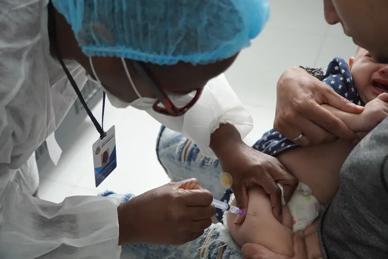 54 unidades de saúde oferecem vacinas