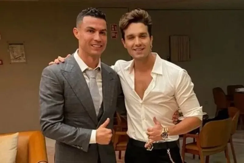 Cristiano Ronaldo contratou Luan Santana para cantar no aniversário da mãe