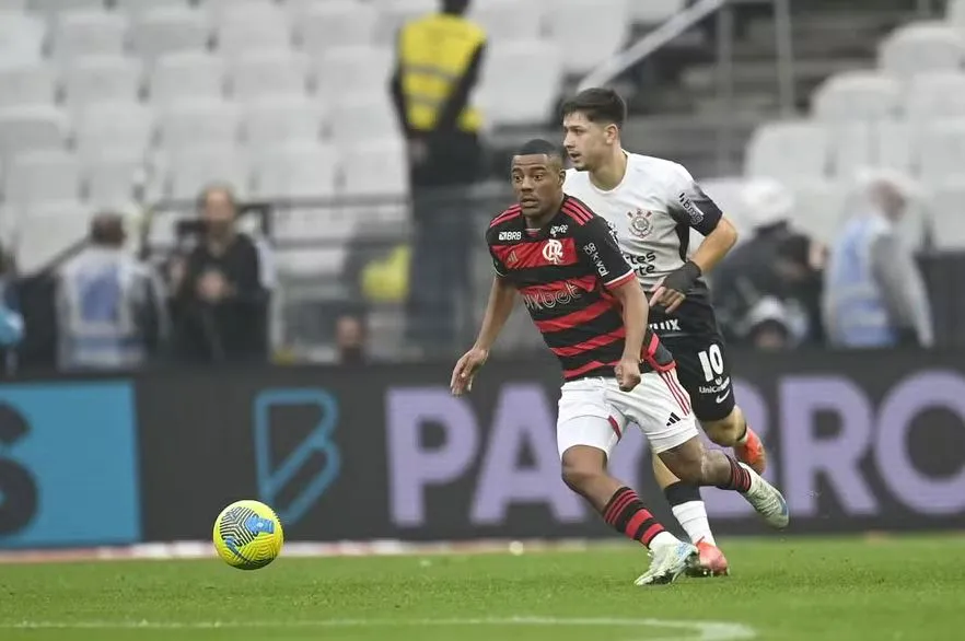 De la Cruz preocupa o Flamengo para os jogos contra o Atlético-MG, pelas finais da Copa do Brasil