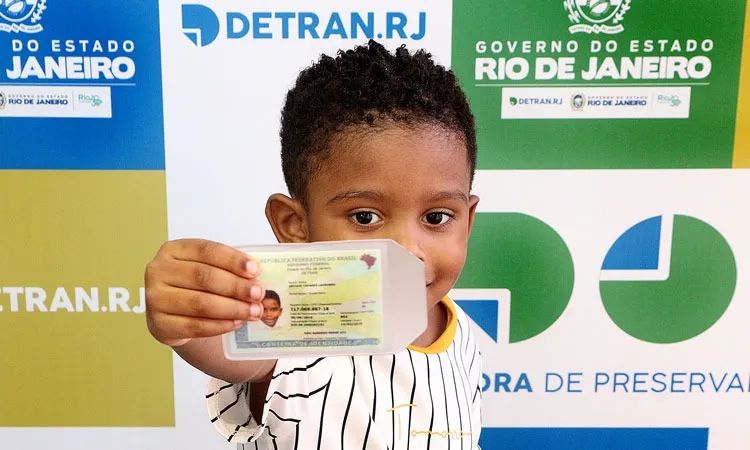 Até o momento, o Detran.RJ já emitiu cerca de 170 mil carteiras no novo modelo