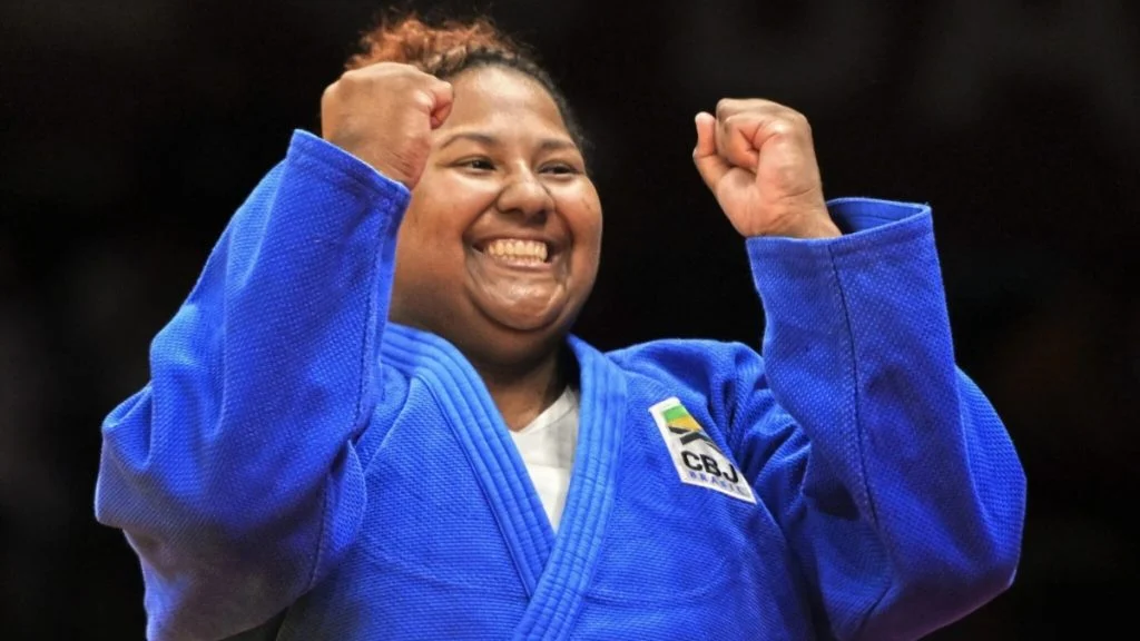 Bia Souza é a primeira brasileira a garantir medalha de ouro nessa Olímpiadas