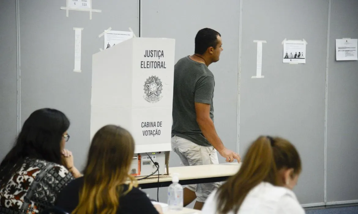 Primeiro turno das eleições acontece no dia 6 de outubro