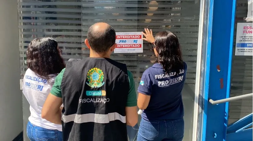 Clínicas veterinárias são fechadas em Niterói por irregularidades
