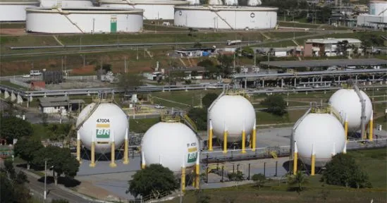 A máquina estava em movimentação no momento do acidente