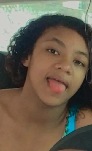 Ana Beatriz tem 12 anos e está desaparecida desde o último domingo (18)