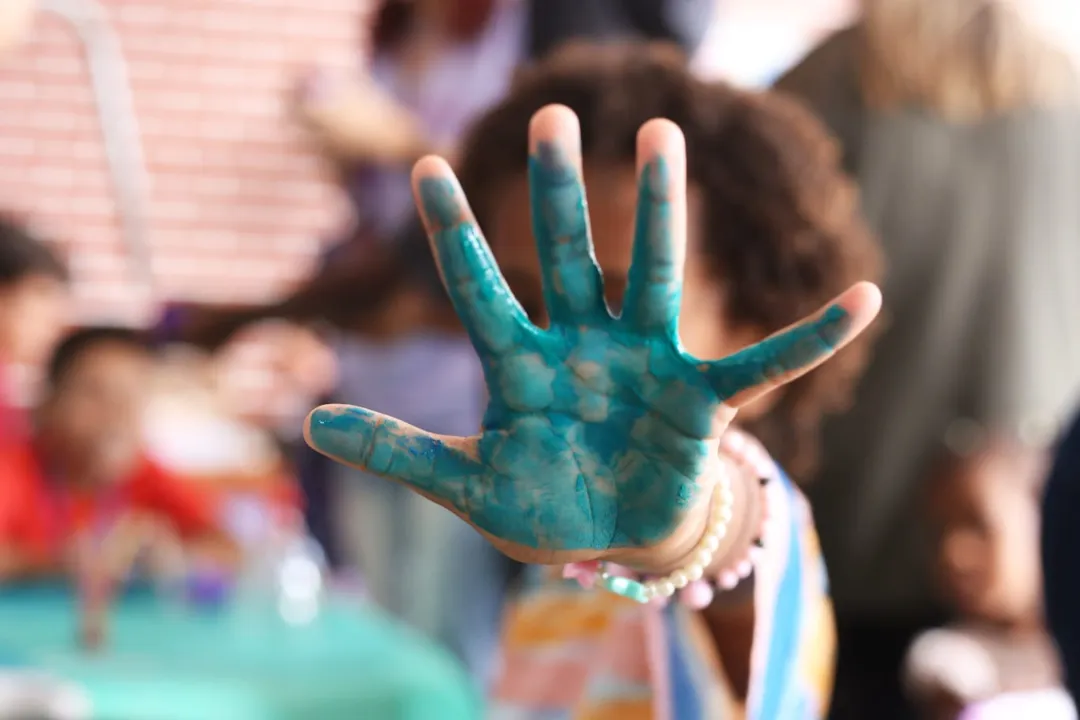 Há 35 anos, lutando pelos direitos das crianças e adolescentes vítimas de violência, o Movimento de Mulheres em São Gonçalo (MMSG), reitera a sua luta para erradicação do trabalho infantil