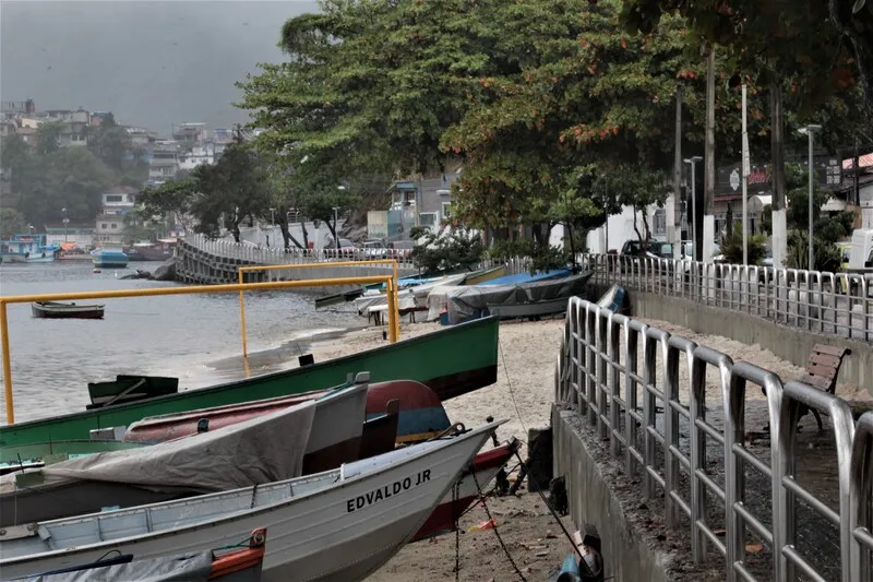 Está desaconselhado o banho nas praias de Gragoatá, Boa Viagem, Flechas, Icaraí, São Francisco, Charitas, Jurujuba e Adão