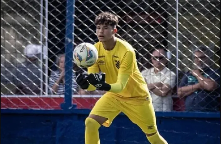 Bruninho atuando pelo Athletico Paranaense